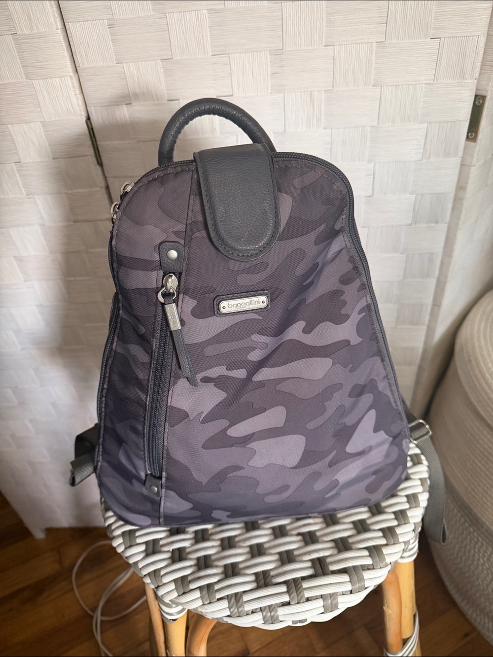 Baggallini girls Gray Camo Sling Backpack